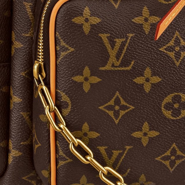 ルイヴィトン モノグラムリュックサックメンズ LV ロゴ 定番 人気トリオ・バックパック M44658 コピー最高品質