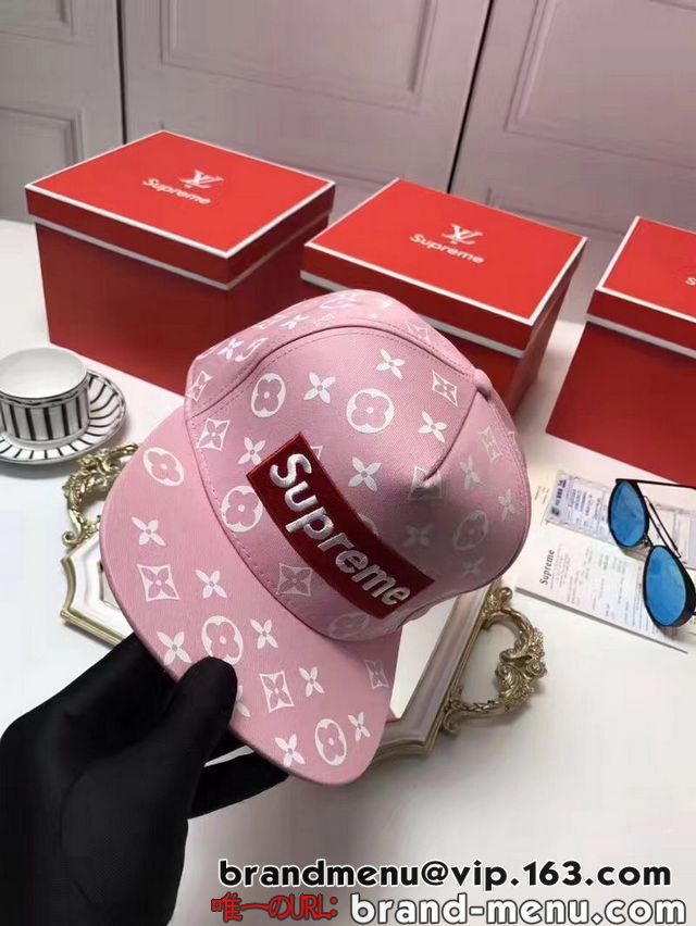 i2040V fB[XYVv[~CBgSupreme  Louis Vuitton  LbvXq 040 X[p[Rs[
