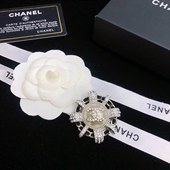 シャネル ブローチ パロディレプリカ財布超美品