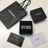 シャネル ブローチ パロディお客様に安心してお買い物していただけるよう写真内メールアドレス以外使用していません。